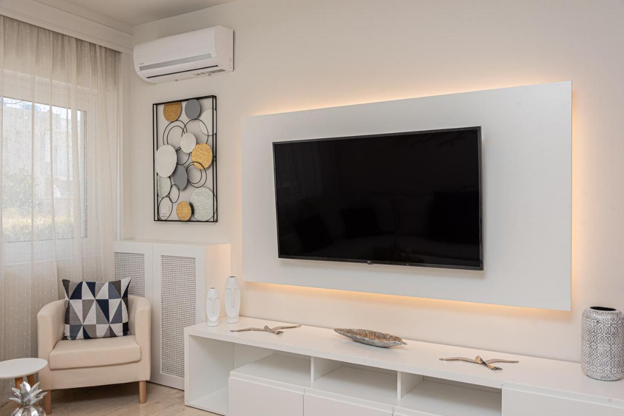 G&J Deluxe Apt Закинтос Экстерьер фото