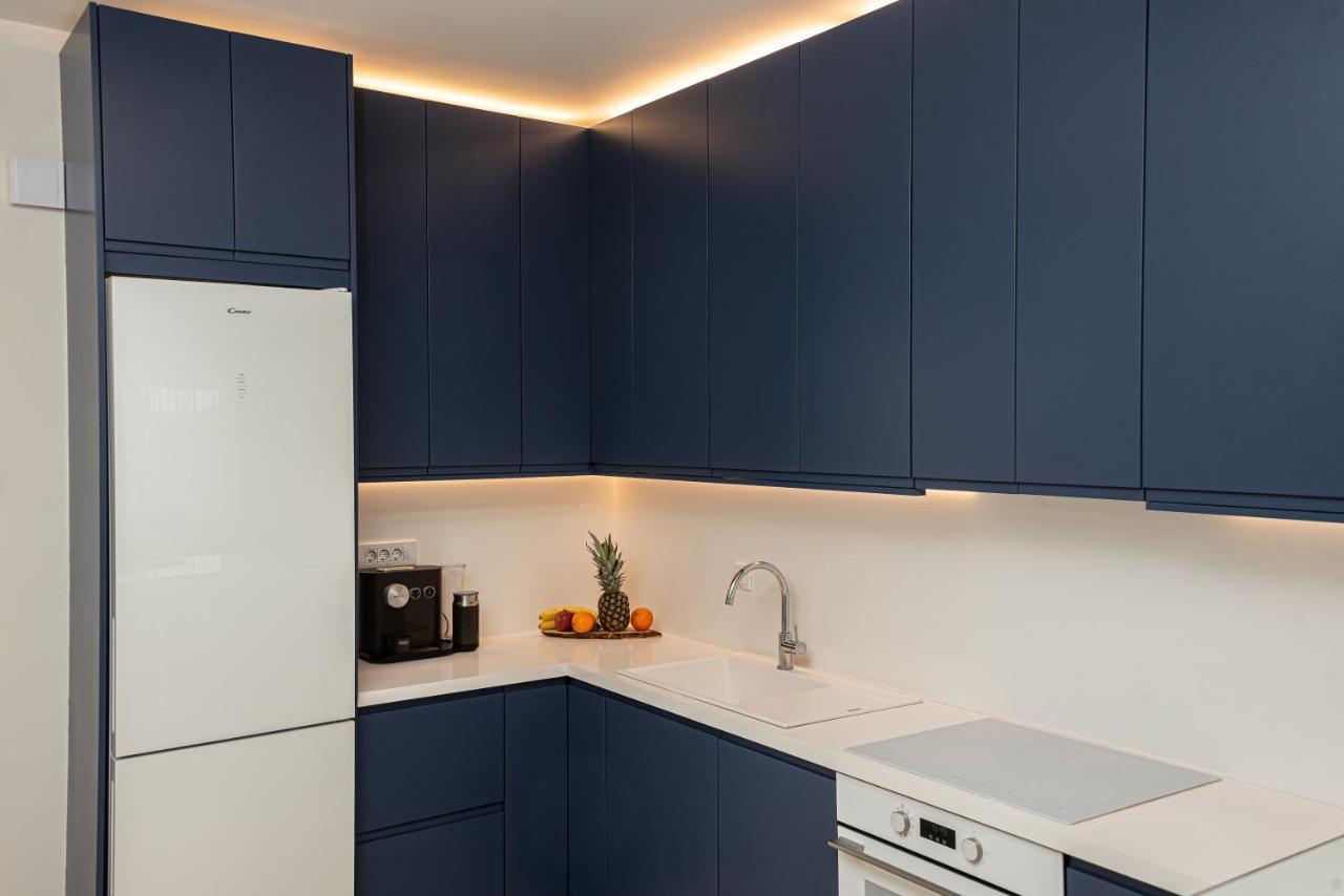 G&J Deluxe Apt Закинтос Экстерьер фото