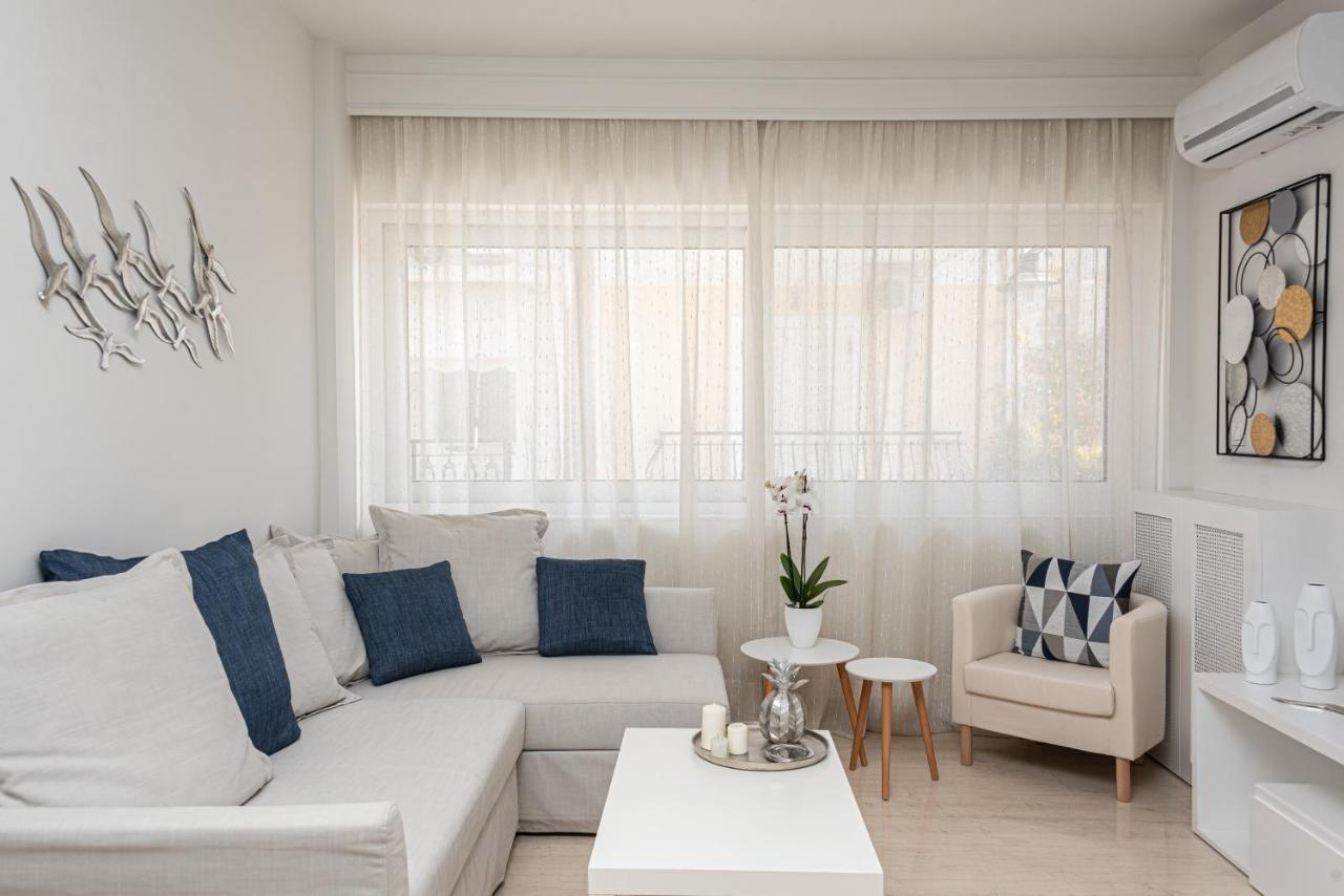 G&J Deluxe Apt Закинтос Экстерьер фото